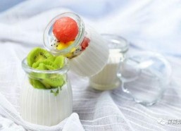 娱乐吃瓜酱酸奶,揭秘娱乐圈那些鲜为人知的幕后故事