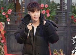 穿书吃瓜娱乐圈文男主,男主的吃瓜日常