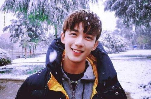 娱乐吃瓜吴磊最新消息视频,娱乐吃瓜视频揭秘幕后故事